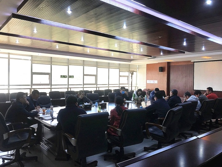 省属国有企业专职外部董事寸延峰、、、伍显清一行到先锋煤业调研