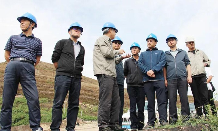 集团党委委员、、、副总司理张清一行赴先锋煤业调研