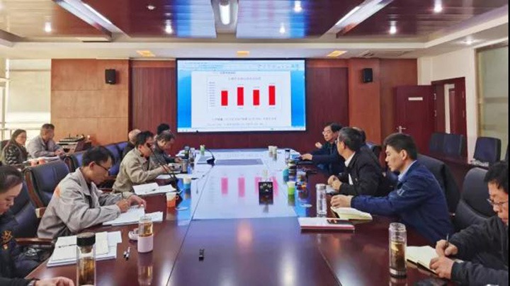 先锋煤业召开2021年10月经济活动剖析会