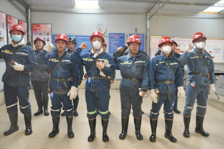 曲灸愿茉淳、麒麟区能源局一行到陆东煤矿公司开展清静生产督查事情