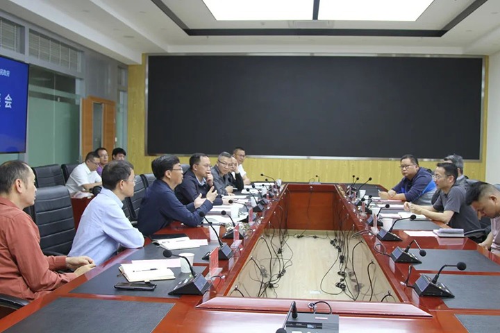 云煤（尊龙Z6官方网站）集团与开远市政府举行座谈会