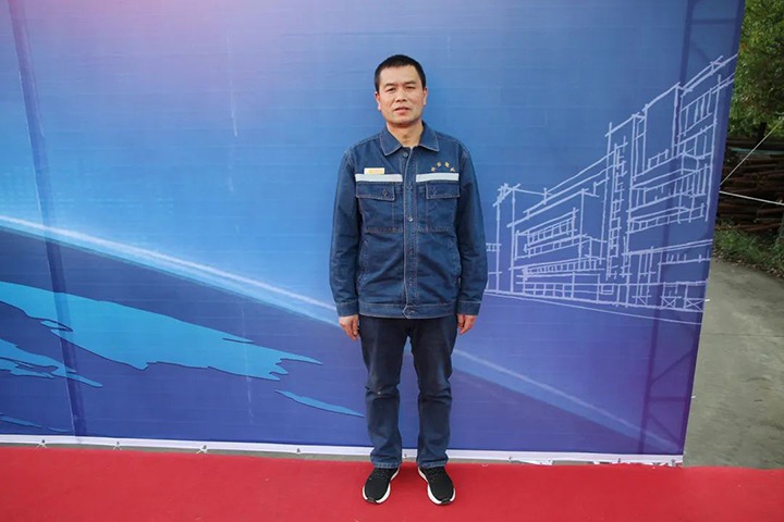 推行职责，，勤于奉献——省十八届职工职业手艺大赛瓦斯检查工手艺状元吕茂飞在通俗岗位谱写新篇章