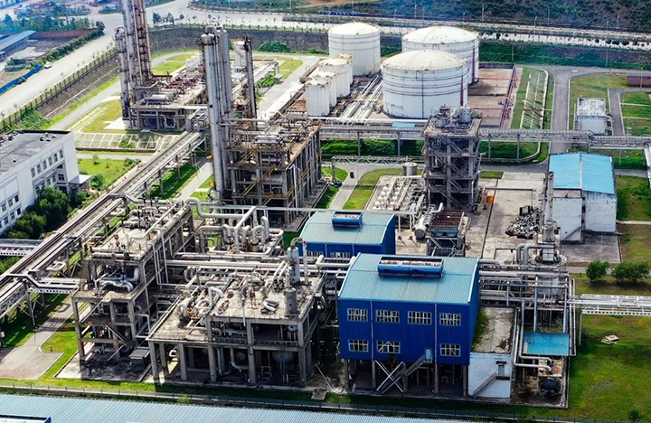 【简讯】先锋化工顺遂产出汽油产品、、、威信煤炭公司完成“综采装备”地面调试验收、、、陆东煤矿学习宣传贯彻新《清静生产法》