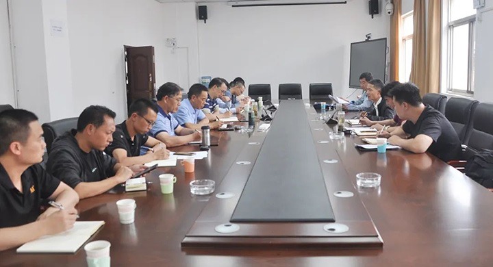 【简讯】曲灸愿茉淳值匙槌稍、、副局长龙光伟到陆东煤矿公司调研、、威信煤炭公司篮球队荣获麟凤镇篮球运动会亚军