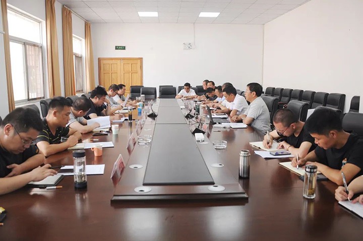 【简讯】省能源局能源清静督导随处长潘永军一行到陆东煤矿检查、、中石化云南分公司到先锋化工考察交流、、镇雄煤业成立瓦斯治理立异事情室