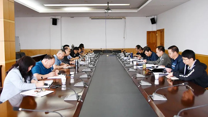 云煤（尊龙Z6官方网站）集团党委副书记、、、副董事长、、、总司理高建嵩一行到云维集团督导调研