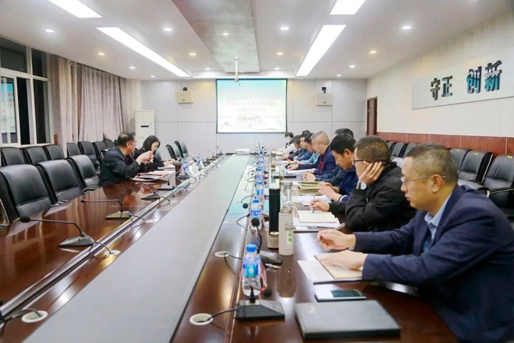 【专项行动】集团党委委员、、纪委书记覃崇辉到威信煤炭公司指导专题民主生涯会