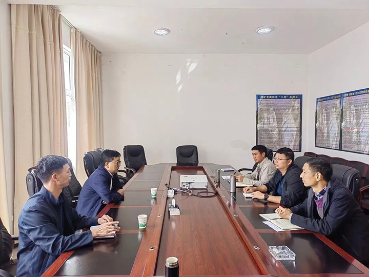 【专项行动】集团党委委员、、、副总司理、、、总工程师施从伟到罗平东城公司开展清静事情督导