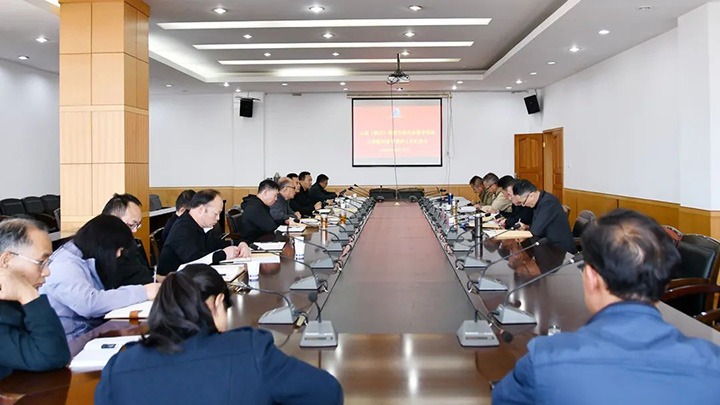 云煤（尊龙Z6官方网站）集团专职外部董事寸延峰、、孔君到云维集团督导调研