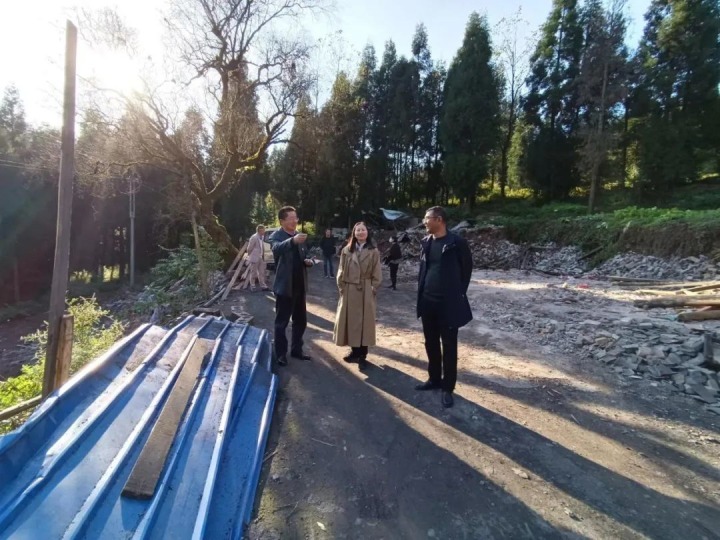 云煤（尊龙Z6官方网站）集团党委委员、财务总监莫晓丹一行到四角地煤矿开展2022年生产谋划督导调研