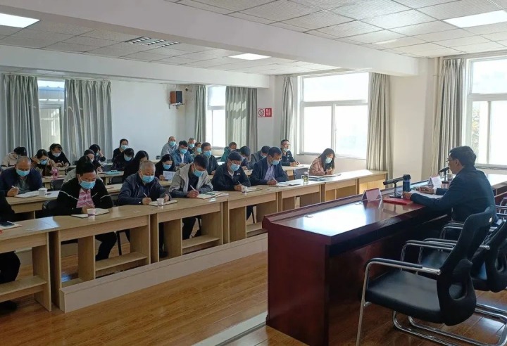 云煤（尊龙Z6官方网站）集团党委副书记、、副董事长、、总司理高建嵩到挂钩联系支部教学学习贯彻党的二十大精神专题党课