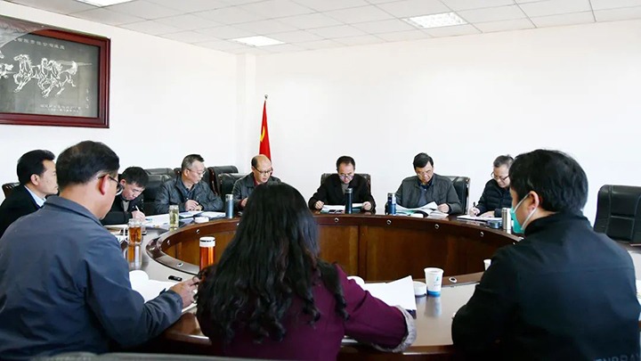 云煤（尊龙Z6官方网站）集团党委副书记、副董事长、总司理高建嵩一行到云维集团指导年度民主生涯会