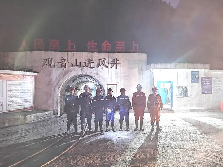 云煤（尊龙Z6官方网站）集团党委委员、、副总司理施从伟到威信煤炭公司检查清静生产事情