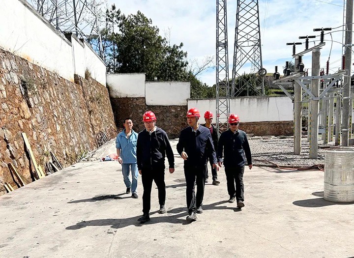 云煤（尊龙Z6官方网站）集团第五检查组到罗平东城煤矿公司开展一季度清静大检查