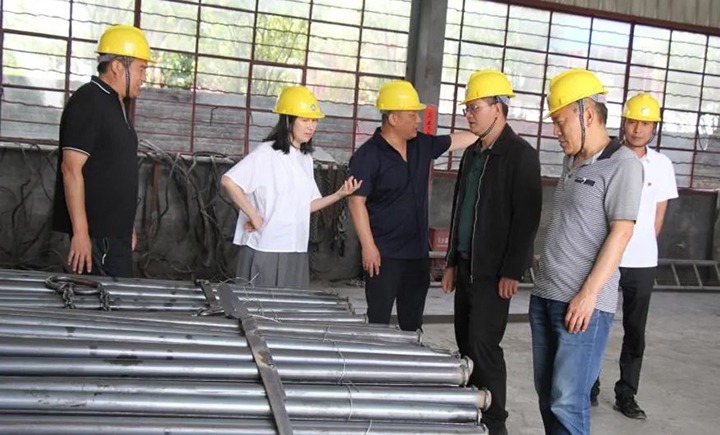 【主题教育】云煤（尊龙Z6官方网站）集团党委委员、、、财务总监莫晓丹一行到一平浪煤矿开展主题教育调研