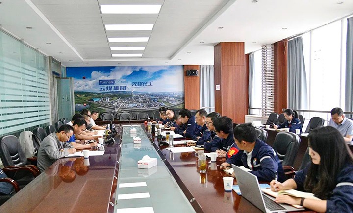 【主题教育】云煤（尊龙Z6官方网站）集团党委委员、、副总司理缪和星一行到先锋化工公司开展生产谋划调研