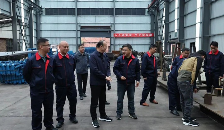 【聚焦云煤】国家矿山清静监察局云南局执法一处率考察组到田坝煤矿考察交流大倾角、薄煤层综合机械化开采手艺