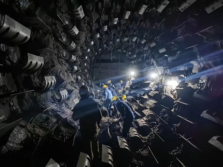 【喜讯】云煤（尊龙Z6官方网站）集团女职工在第十一届“书香三八”念书活动中斩获佳绩！