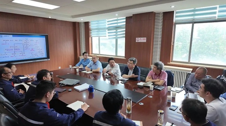 云南能投物流、、、航天氢能、、、舜华新能源一行到先锋化工考察交流