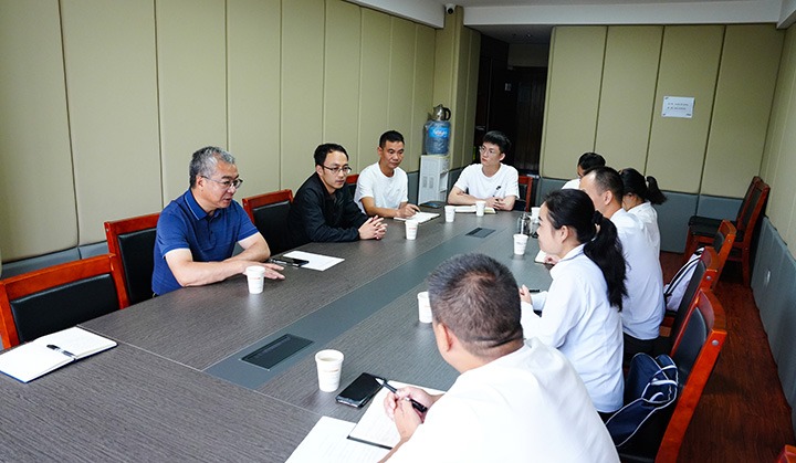 深化交流相助  同谋开展新篇章——云南小龙潭矿务局到恩洪煤业公司交流学习绩效薪酬治理履历