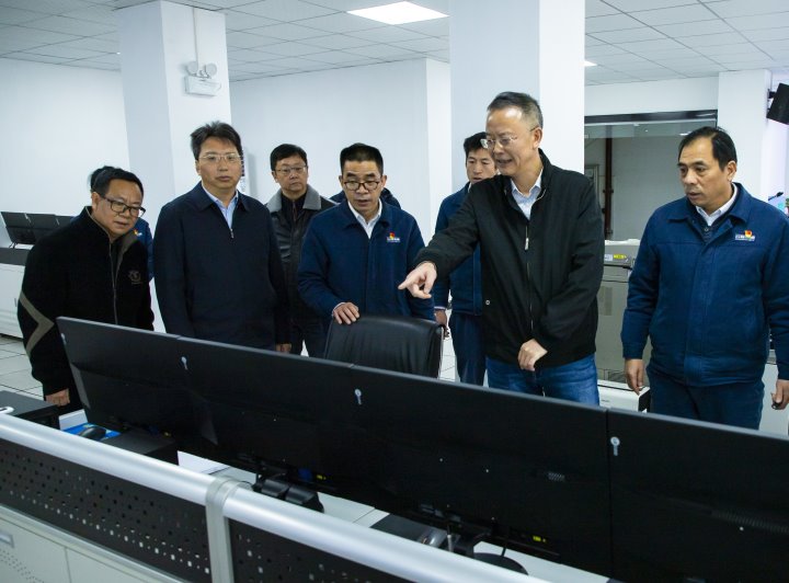 集团党委书记、、董事长胡均到镇雄煤业公司调研