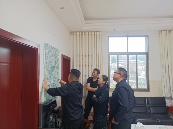 云煤集团党委委员、财务总监莫晓丹一行到顺源煤矿调研