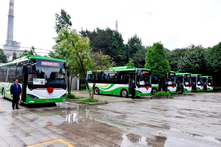 刷新为了谁？？？暖心事里见新生 