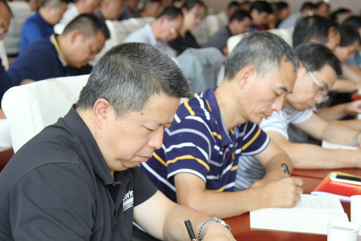 6学员仔细聆听、、、认真条记。。。.png